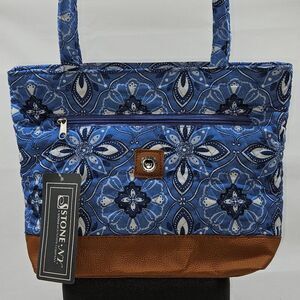 Stone New York: Size Medium, Shoulder Bag